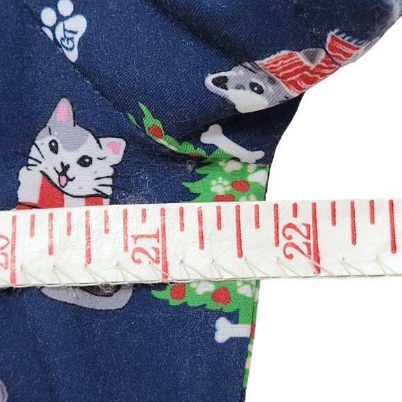 NEW Two Christmas Scrub Tops Red and Blue with Christmas Tree Cats Dogs Sz M - Picture 13 of 16